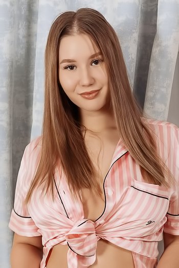 Amalia Davis teases pajama striptease to bed orgasm